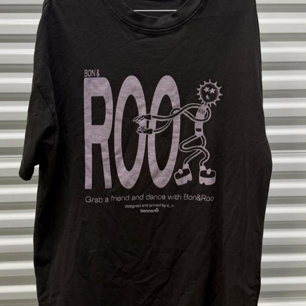 American-vintage Men's Black and Grey T-shirt